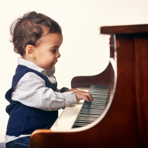 ดาวน์โหลดและฟังเพลง El Viaje Melódico Del Bebé พร้อมเนื้อเพลงจาก Espacio Emocional