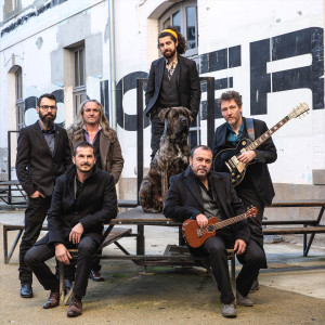 Listen to Mi Taller De Infusiones song with lyrics from camino