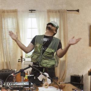 ดาวน์โหลดและฟังเพลง The Dress พร้อมเนื้อเพลงจาก DIJON