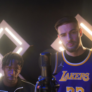 Dengarkan lagu The Hotspot (Explicit) nyanyian Glizz dengan lirik