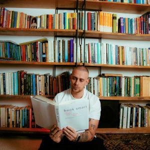 default playlist img