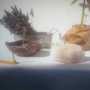 ดาวน์โหลดและฟังเพลง Lo sagrado พร้อมเนื้อเพลงจาก Cauce