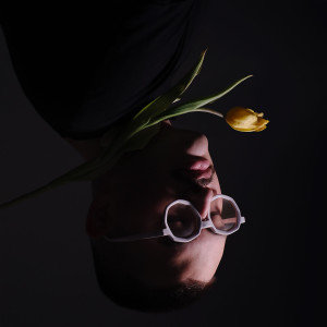 收聽Yadam的ALMA (INTRO)歌詞歌曲