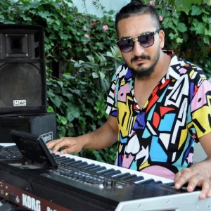 Listen to Sallama Roman Havası song with lyrics from Tokyo Barış