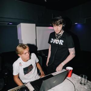 default playlist img