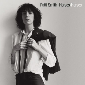 收聽Patti Smith的Land: Horses / Land of a Thousand Dances / La Mer (de) (Remaster)歌詞歌曲