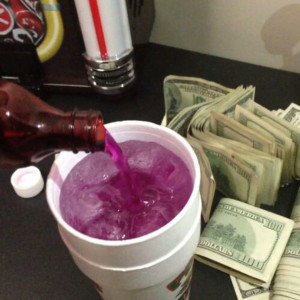 收聽RYRY2GREEDY的Oh My God ! (Explicit)歌詞歌曲