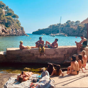 default playlist img