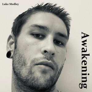 ดาวน์โหลดและฟังเพลง Rain พร้อมเนื้อเพลงจาก Luke Medley