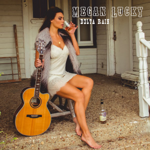 ดาวน์โหลดและฟังเพลง I Don't Need a Hero พร้อมเนื้อเพลงจาก Megan Lucky
