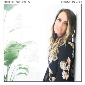ดาวน์โหลดและฟังเพลง Beauty from Ashes พร้อมเนื้อเพลงจาก Brooke Nicholls