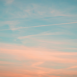 收聽Bobbylene的Be Still歌詞歌曲