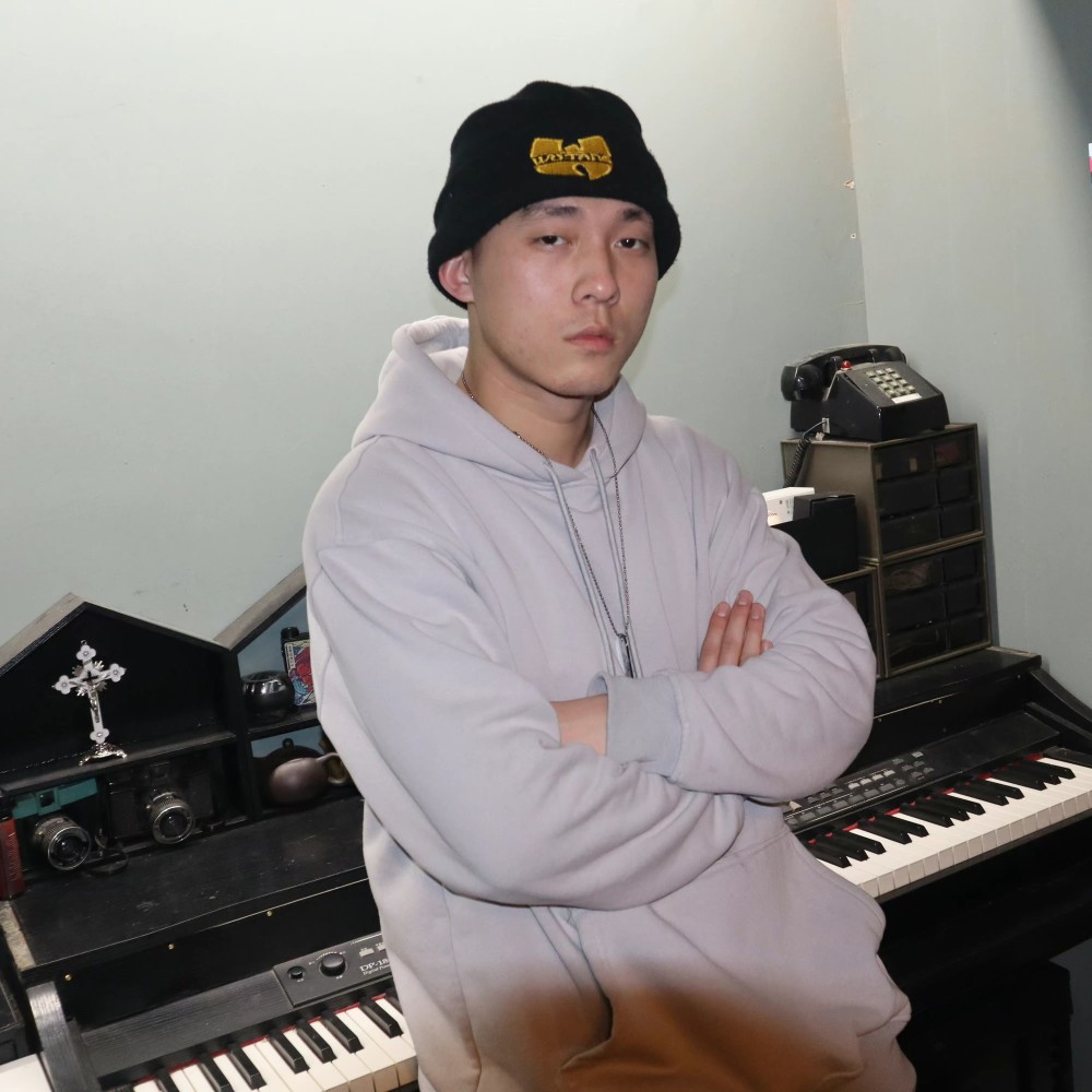 何成曦