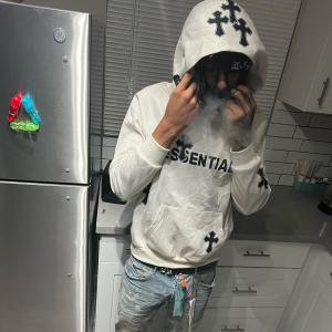 Listen to Models (Explicit) song with lyrics from 4vrDon
