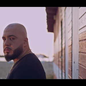 Listen to Njo Si Ti song with lyrics from Don Phenom