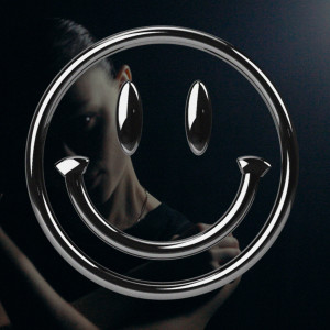 ดาวน์โหลดและฟังเพลง I Could Be พร้อมเนื้อเพลงจาก CHROMEBODIES