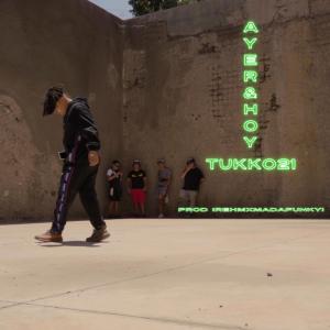 收聽Tukko21的Ayer & Hoy (Explicit)歌詞歌曲