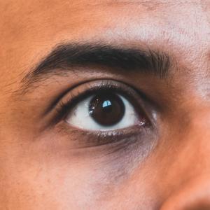 收聽Blu的UFO歌詞歌曲