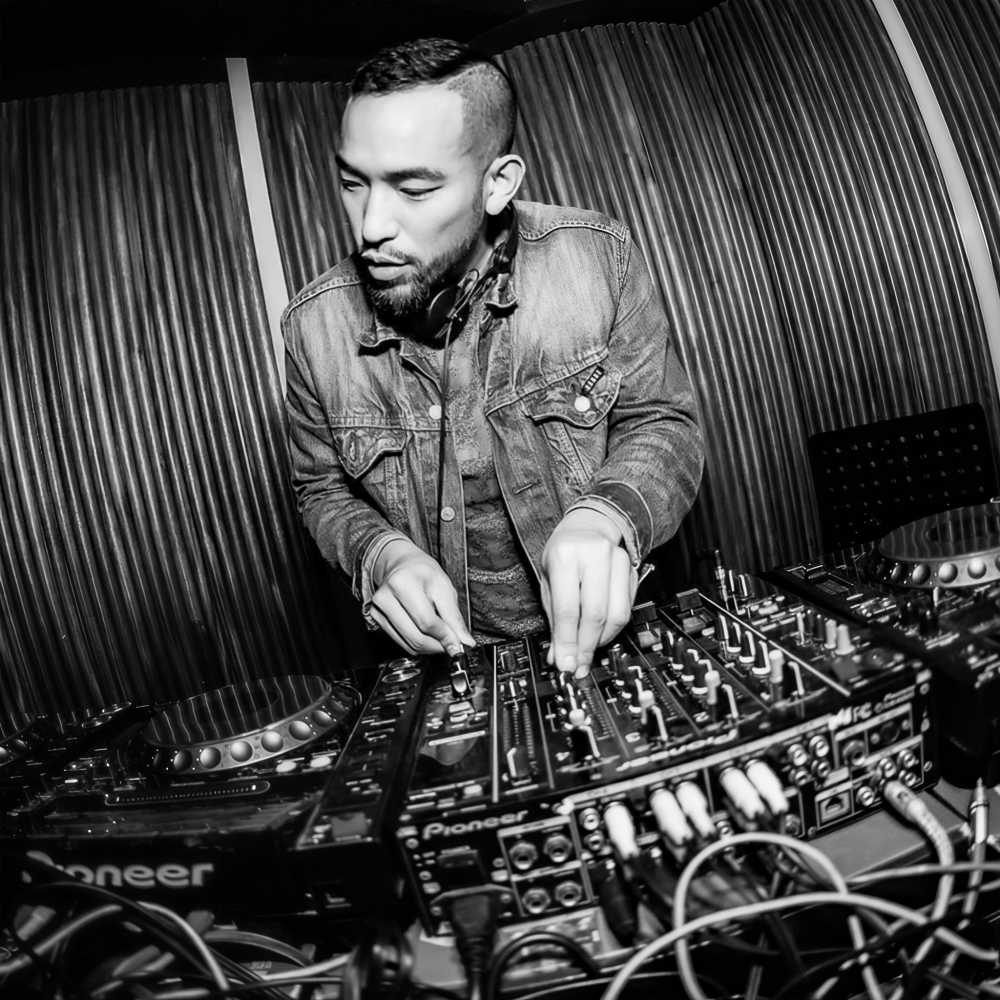 Pat Lok