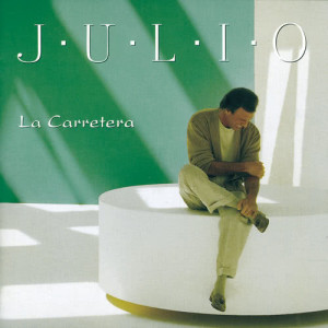 收聽Julio Iglesias的El Ultimo Verano (Album Version)歌詞歌曲