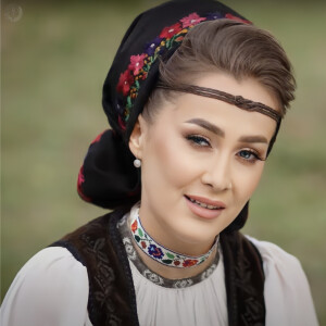 Listen to Alerg Prin Lume, Puisor song with lyrics from Geanina Gavrilă