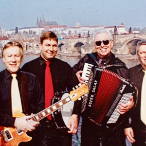 Listen to Podzimní reministence song with lyrics from Jan Přeučil