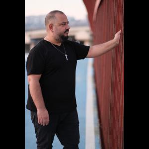 收聽İzmirli Volkan的Prenses Roman Havası歌詞歌曲