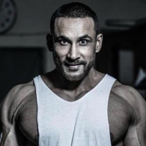 Tarun Gill的專輯TRENDSETTER (Explicit)