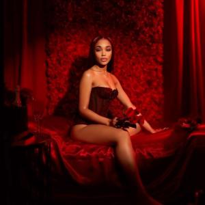 收聽Rey Falaniko的10 Summers & Winters (Explicit)歌詞歌曲