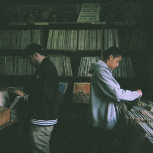 收聽Loyle Carner的NO CD歌詞歌曲