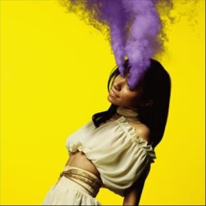 收聽女王蜂的Shihatsu歌詞歌曲