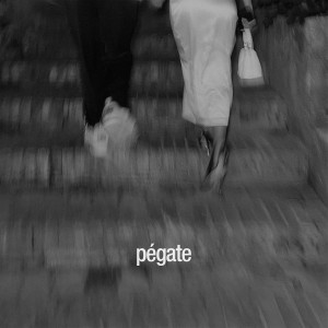 ดาวน์โหลดและฟังเพลง Pégate พร้อมเนื้อเพลงจาก No Bad Days