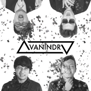 收听Avanindra的Cinta Takkan Sama歌词歌曲