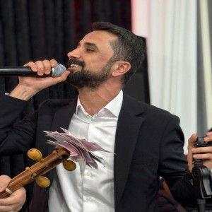 Listen to Emo Dawet song with lyrics from Burhan Toprak