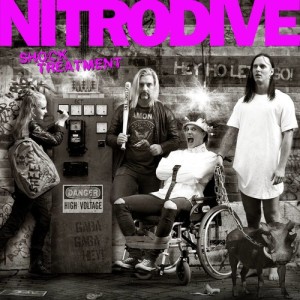 ดาวน์โหลดและฟังเพลง Blitzkrieg Bop พร้อมเนื้อเพลงจาก NitroDive
