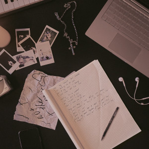 Listen to not the one song with lyrics from weeklyn
