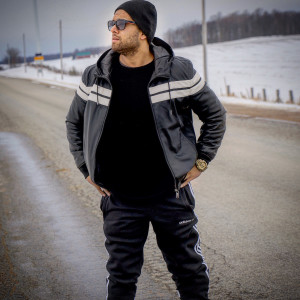 Listen to Popleen song with lyrics from Vikk Cheema