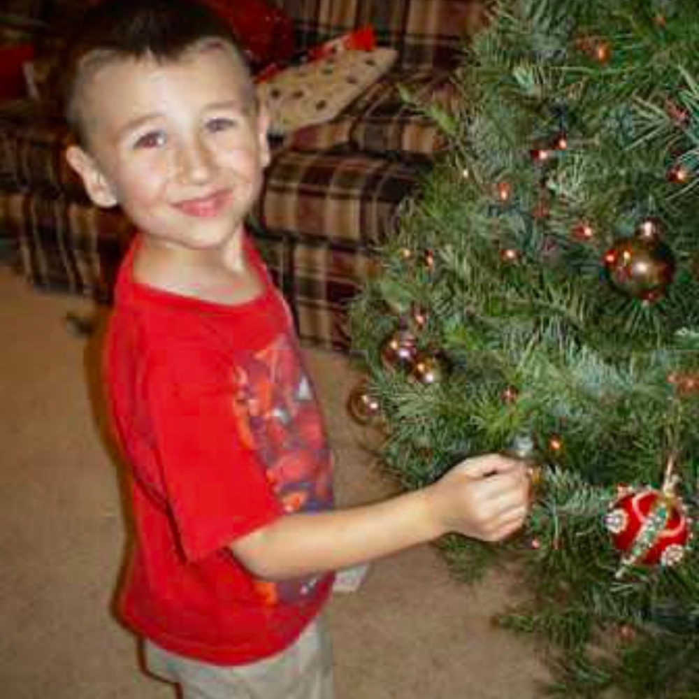 Lonely Christmas (feat. Grace Davidson)