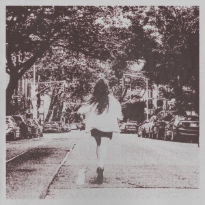 Dengarkan driving alone lagu dari EZIA dengan lirik