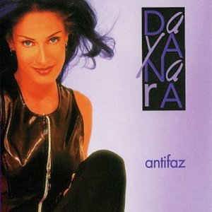 ดาวน์โหลดและฟังเพลง Magia พร้อมเนื้อเพลงจาก Dayanara