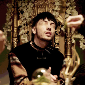 ดาวน์โหลดและฟังเพลง toothfairy (Explicit) พร้อมเนื้อเพลงจาก sadeyes