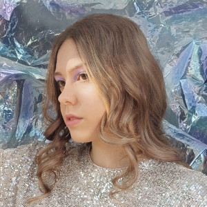 收听Selene的Specchi歌词歌曲