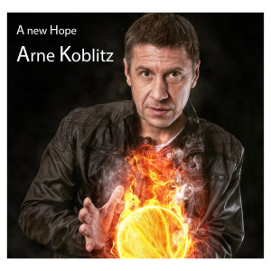 ดาวน์โหลดและฟังเพลง Believe in You พร้อมเนื้อเพลงจาก Arne Koblitz