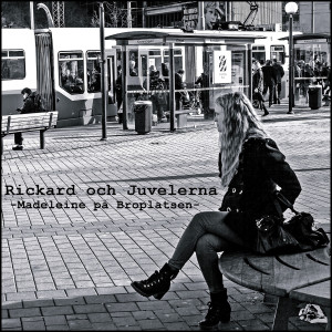 收聽Rickard och Juvelerna的Madeleine på broplatsen歌詞歌曲