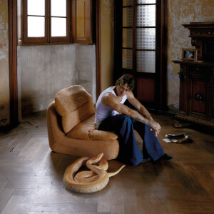 default playlist img