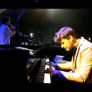 default playlist img