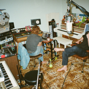 default playlist img