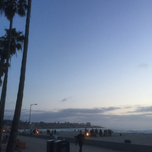 Dengarkan lagu California nyanyian The Purple Kite dengan lirik