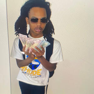 收聽Lul Wop的MONEY IS POWER (Explicit)歌詞歌曲