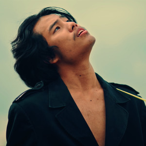 收听ฮีทสึ่มดิ๊ว的คิดฮอดเจ้าจนโลกอ้ายหมุนติ้ว ๆ歌词歌曲